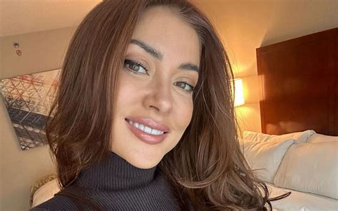 UFC ring girl Arianny Celeste in naked Instagram post to reveal .